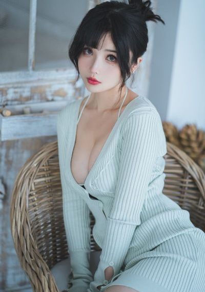 美女吻戏